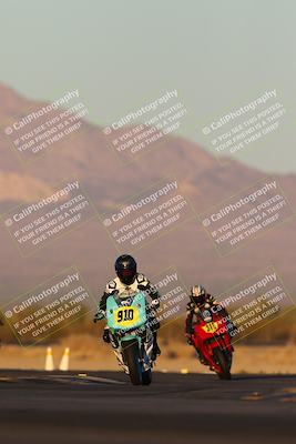 media/Dec-07-2024-CVMA (Sat) [[21c5f1ef85]]/Race 14-Femmewalla-Femmewalla UL/